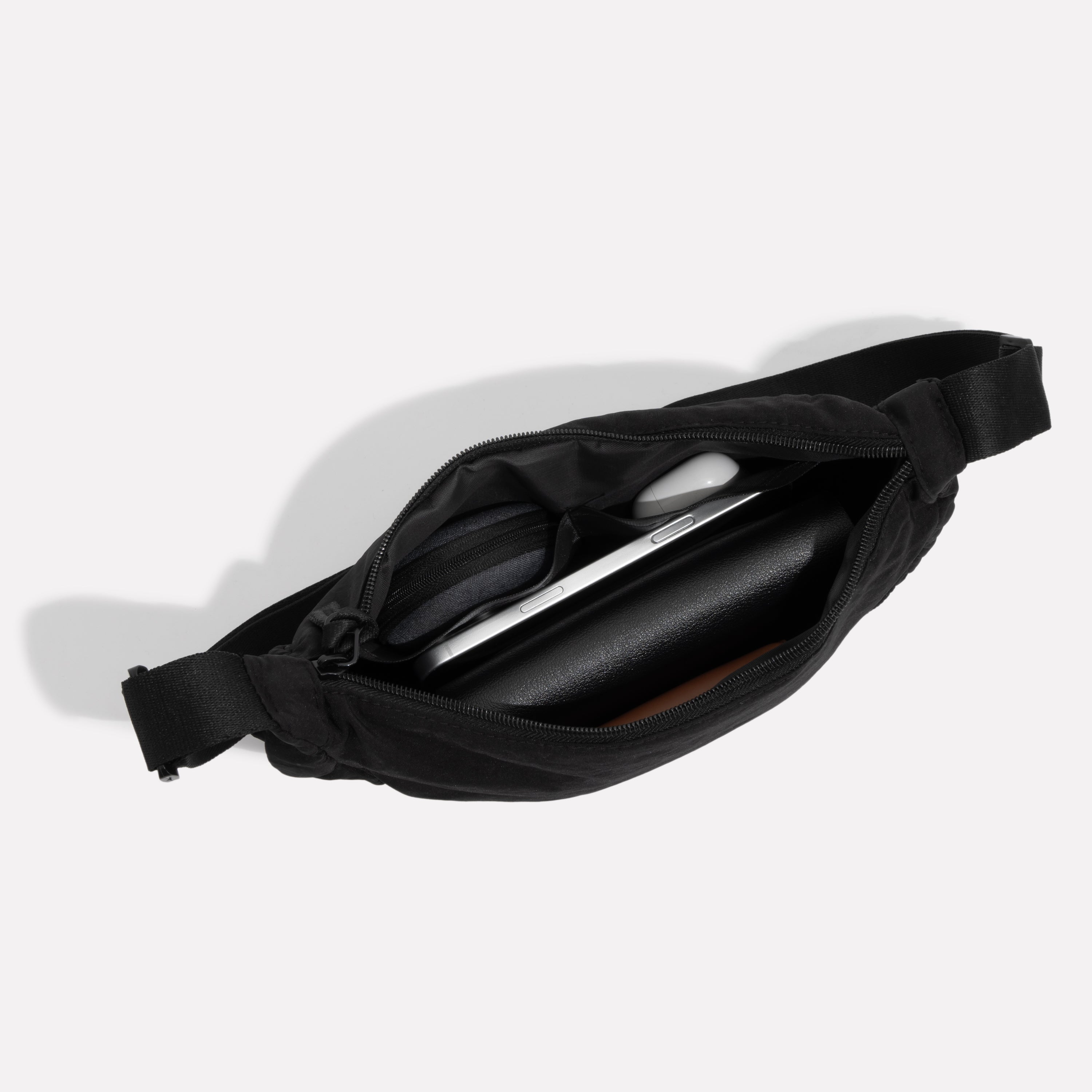 JETTIQ™ | Dumpling Crossbody Bag