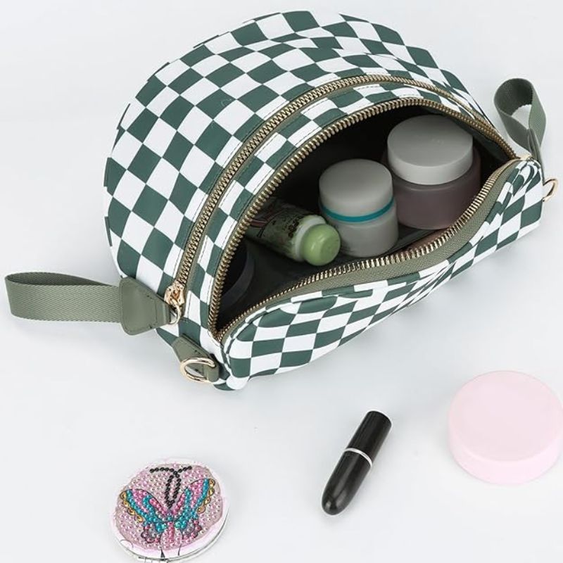 JETTIQ™ | The Roomiest Crossbody